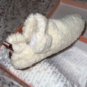 Cozy up slippers/shoes